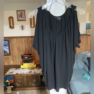 Guess blouse. Size M. Cold shoulders. Will bundle